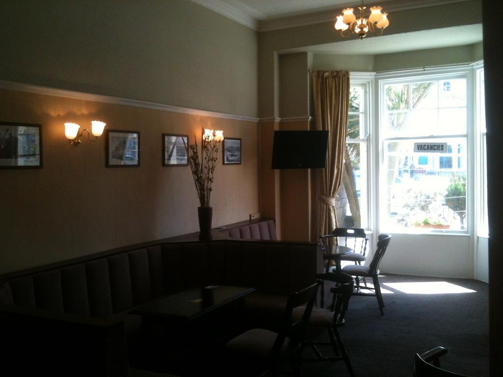 Grand Ash Hotel Llandudno Buitenkant foto