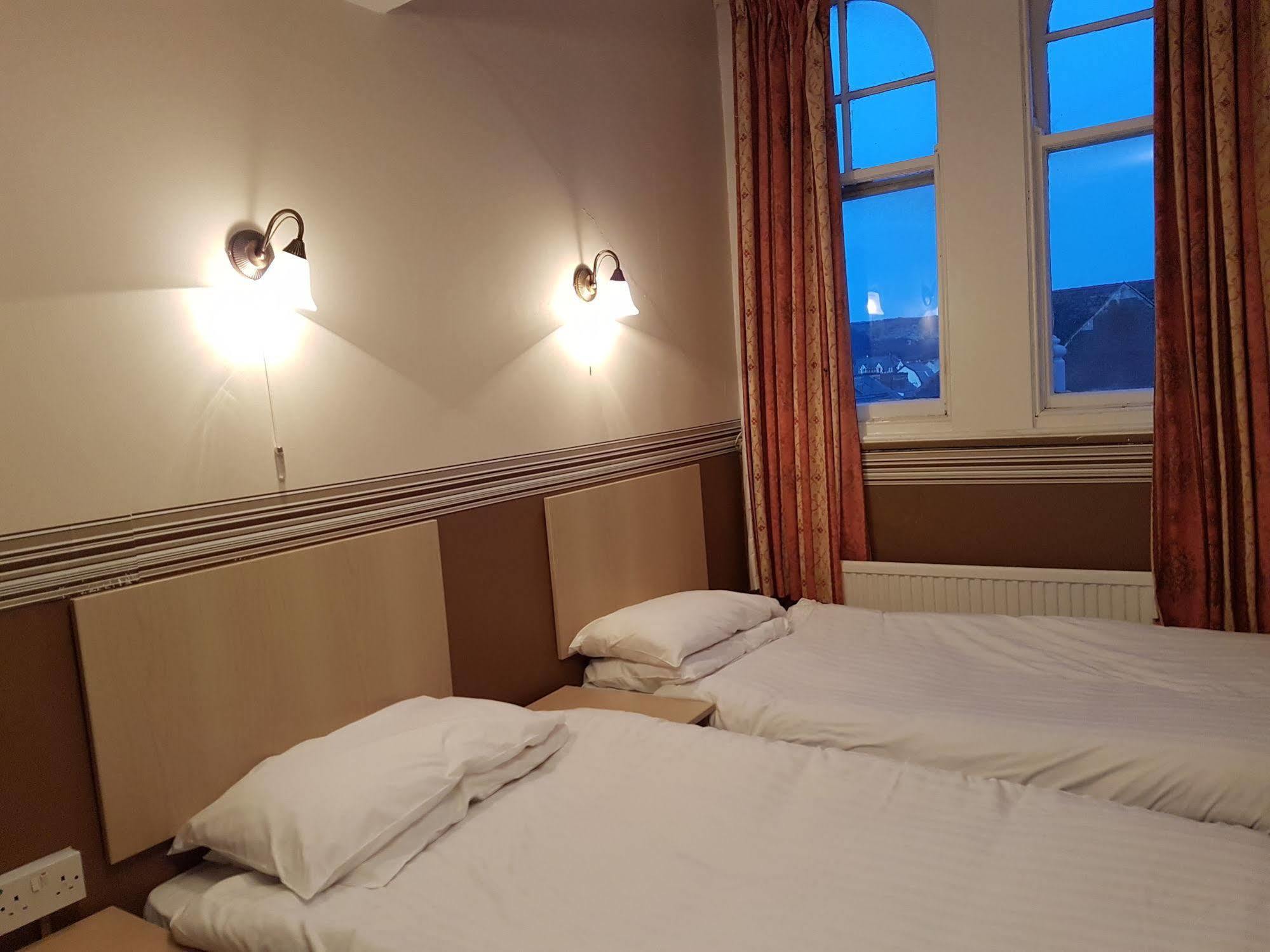 Grand Ash Hotel Llandudno Buitenkant foto
