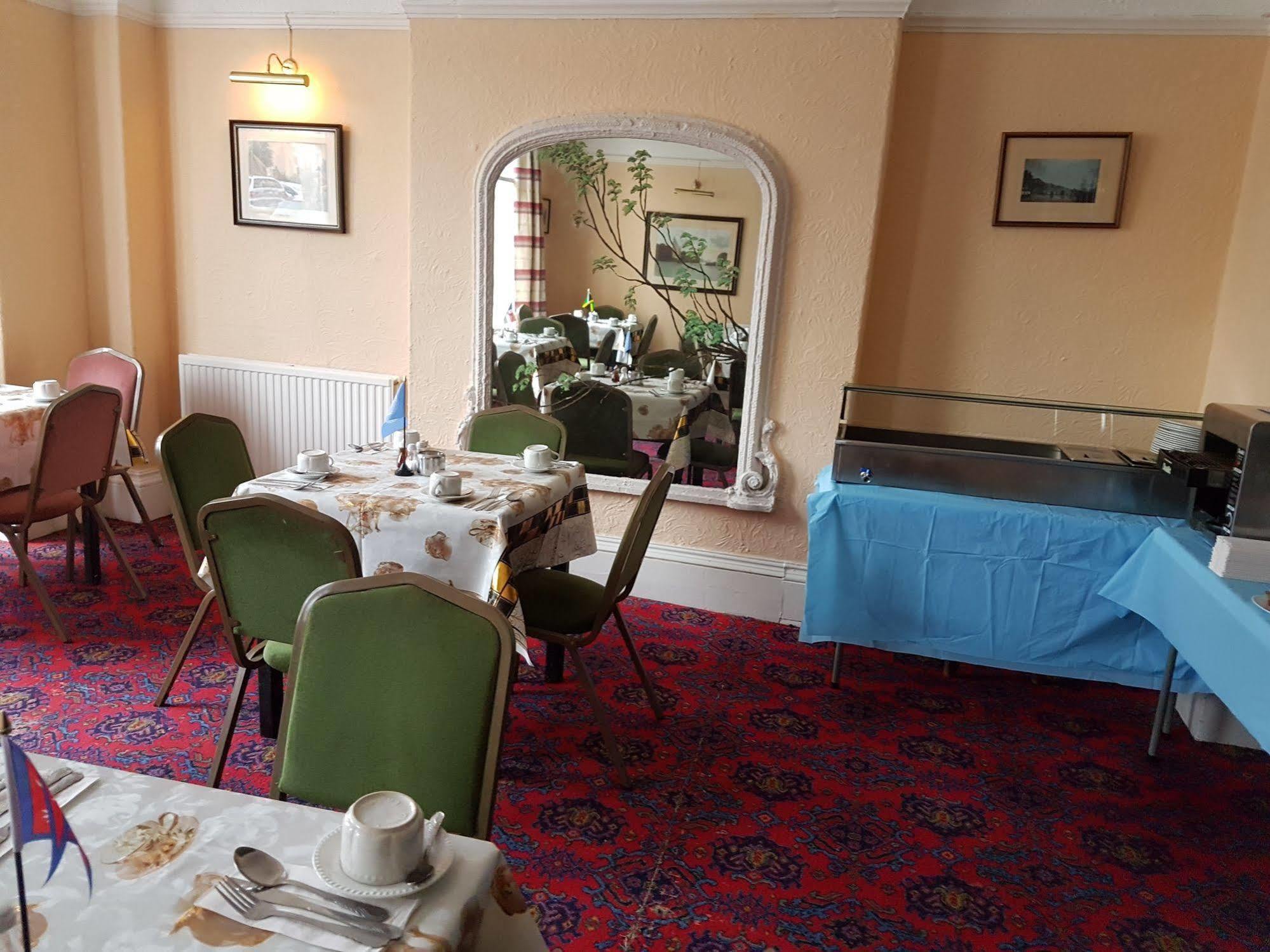 Grand Ash Hotel Llandudno Buitenkant foto